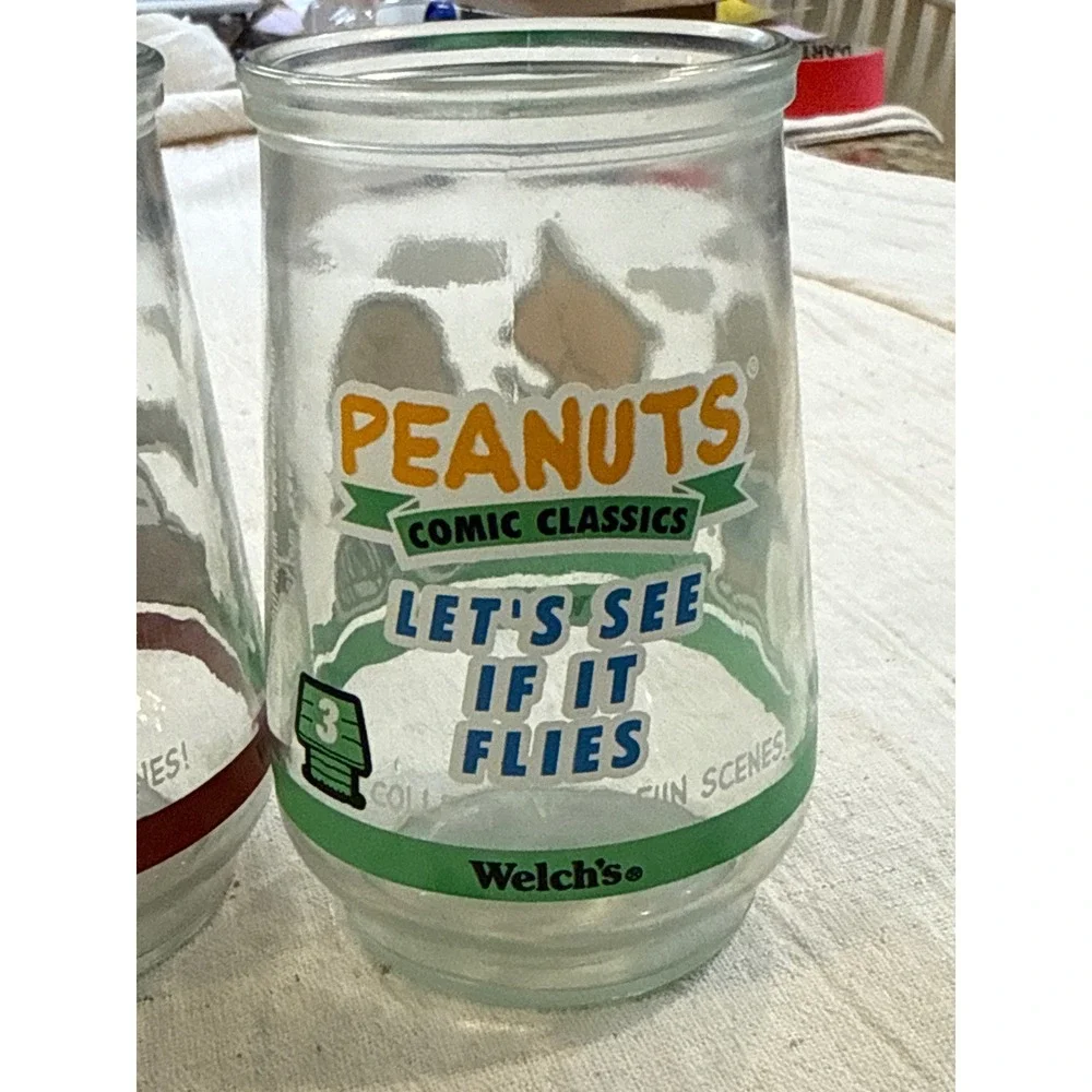 Vintage Welchs Peanuts Comic Classics Jelly Jars Snoopy Charlie Brown Set of 2